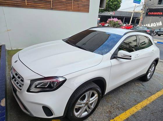 MERCEDES-BENZ GLA 200 1.6 CGI FLEX STYLE 7G-DCT
